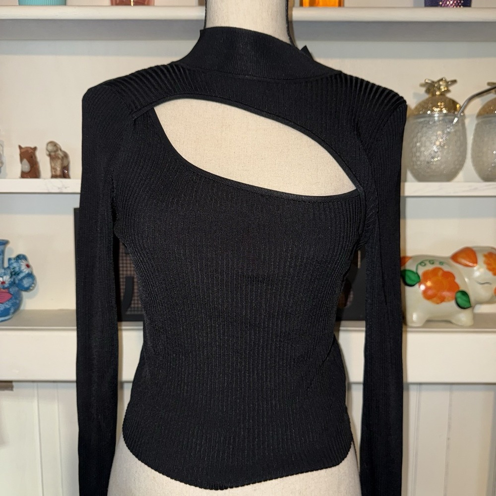 Babaton Aritzia Black Imprint Cutout Long Sleeve‎ Shirt Women's Small